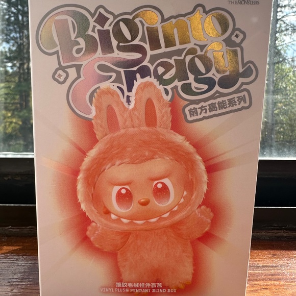 Pop Mart Labubu Happiness Big Into Energy Collection - Picture 2 of 3